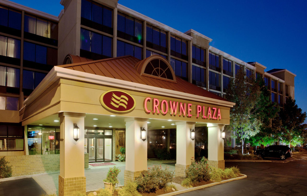 Crowne Plaza Cleveland Airport, An Ihg Hotel Middleburg Heights Exterior photo